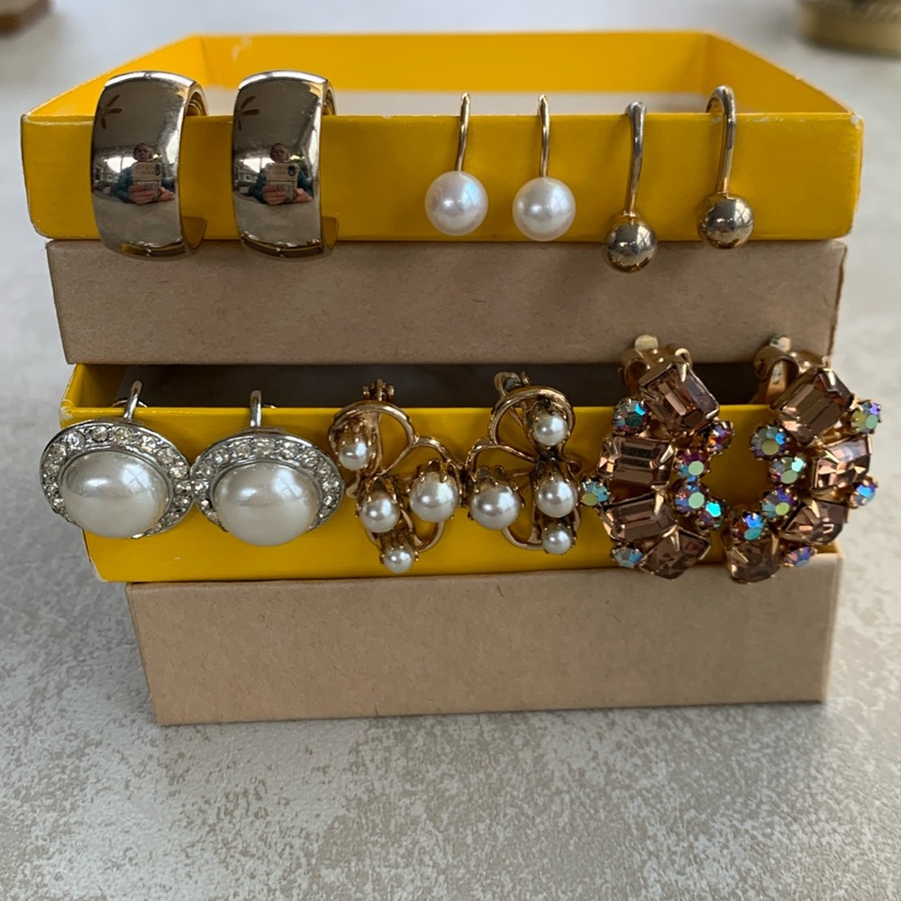 Bundle of 6 pairs vintage clip back & screw back earrings